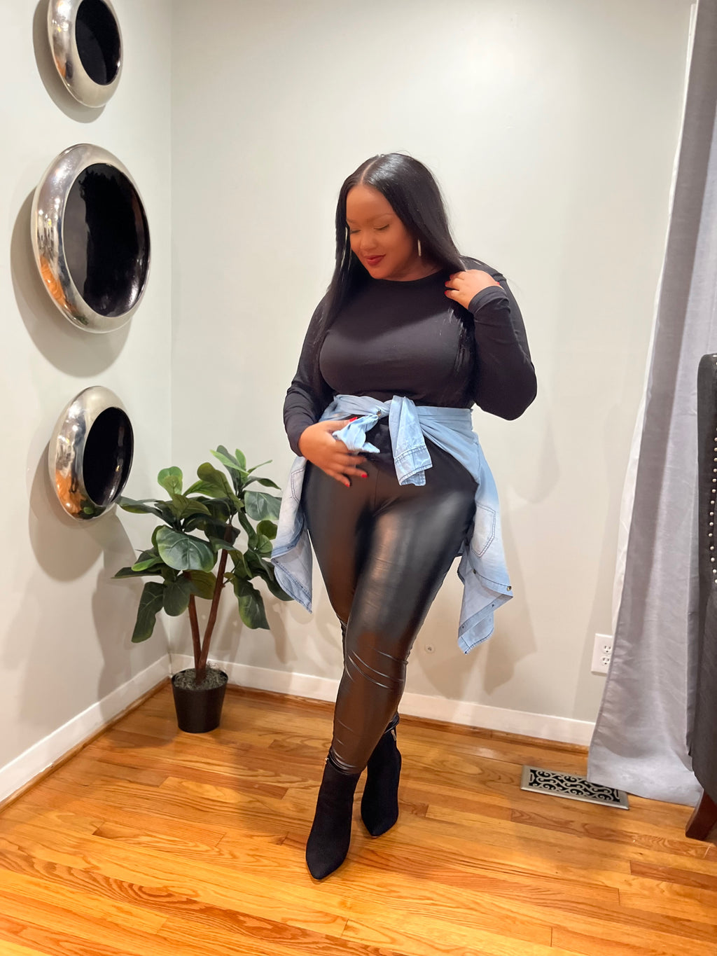 Faux Leather Leggings – 34th Avenue Boutique